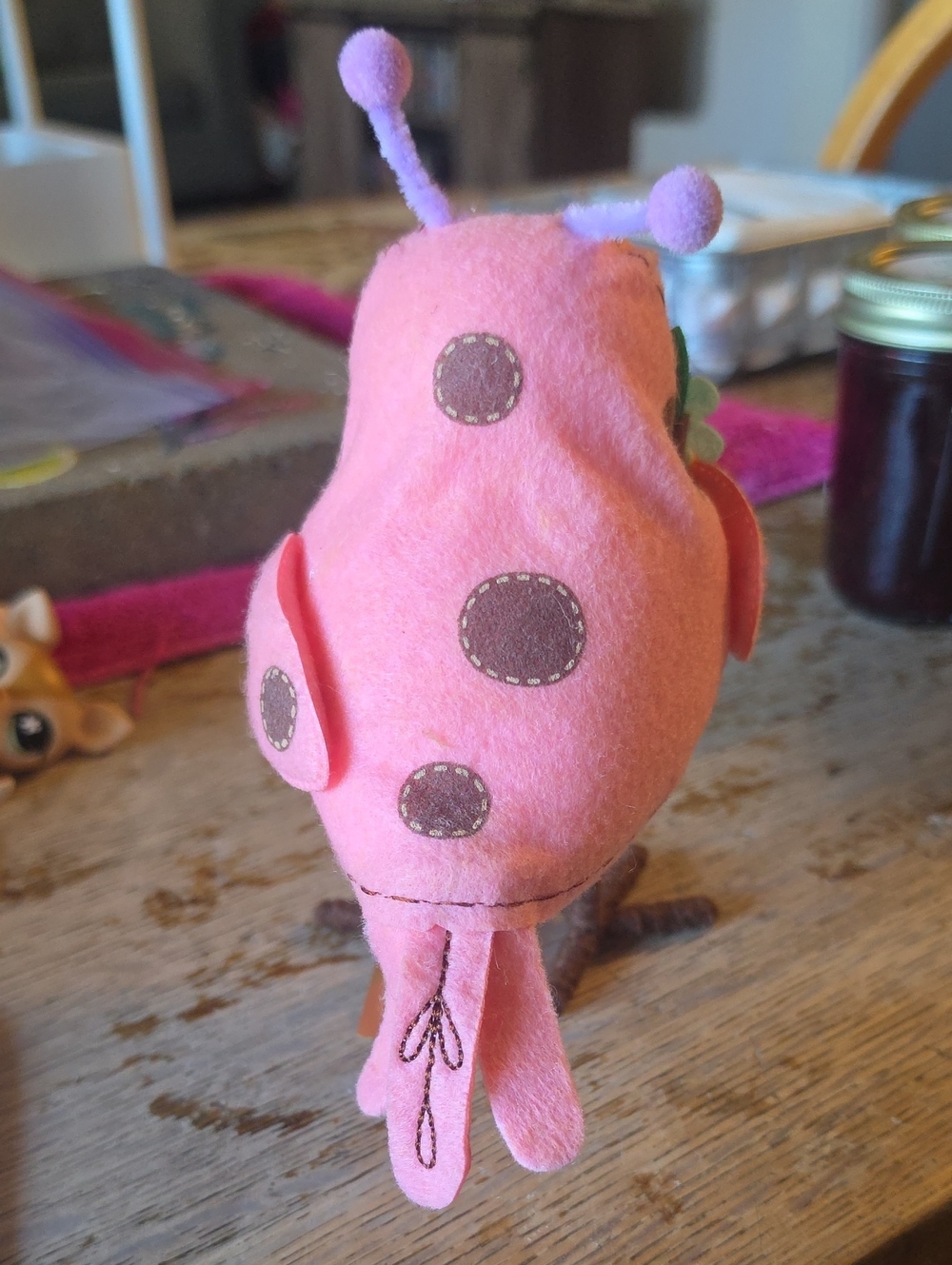 Target Featherly Friend - Picture 4 of 6